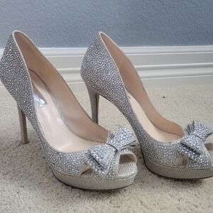 INC International Concepts Silver Bow Heels